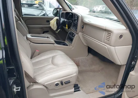 2004 Chevrolet Tahoe Lt z USA, uszkodzony, nr VIN 1GNEK13Z04R252744